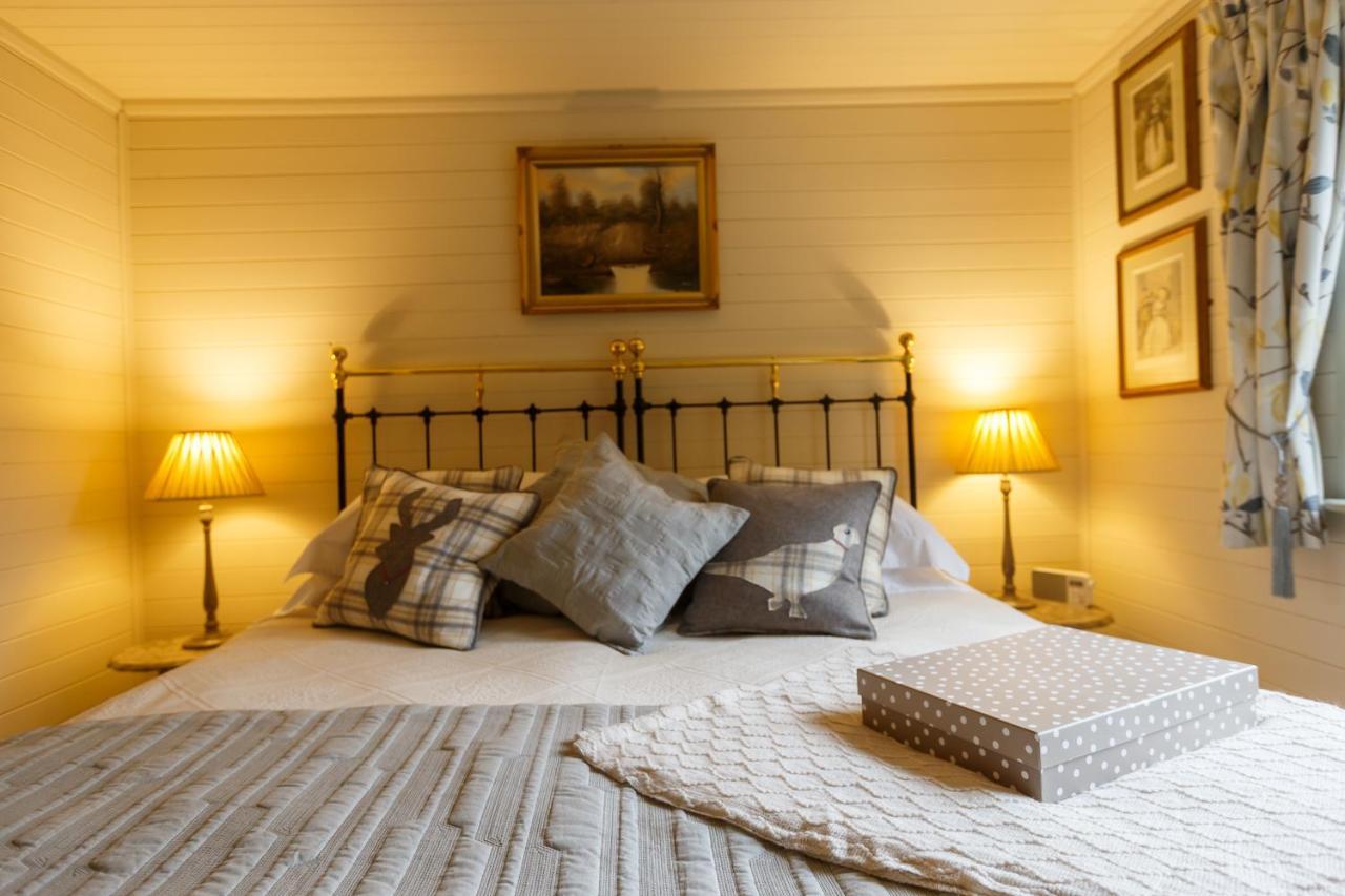 Upper Gelli Luxury Holiday Lodge, Converted Dairy & Cosy Shepherds Huts Welshpool Zewnętrze zdjęcie
